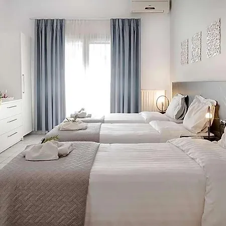 Hotel Papanikolaou 3*