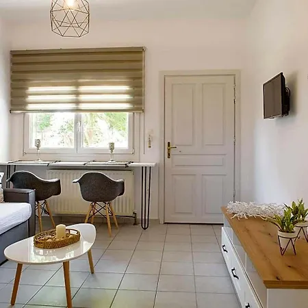 Papanikolaou Hotel 3*